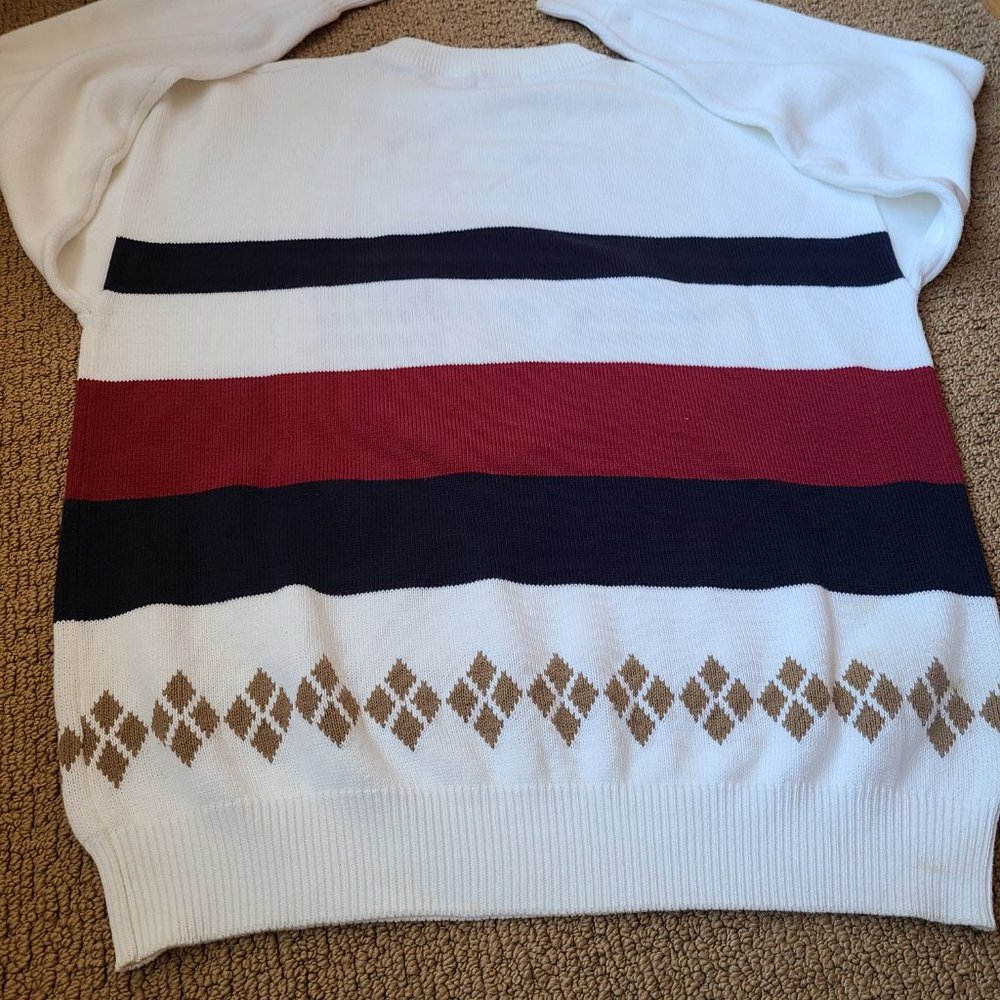 Izod Men Golf Sweater, 100% cotton, Embroidered golfer for design. Long Sleeve. - Picture 3 of 7